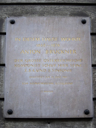 Anton Bruckner Gedenktafel am Haus Whringer Strae 41